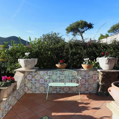 Gianturco - Luxury In The Green Island Villa