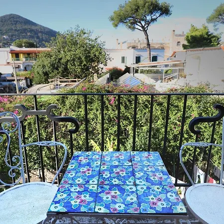 Gianturco - Luxury In The Green Island Villa *