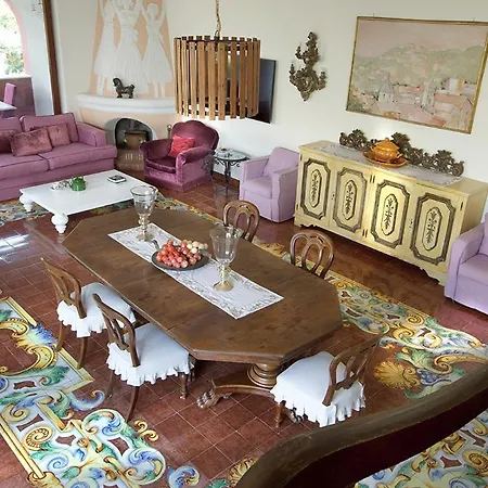 Villa Gianturco - Luxury In The Green Island