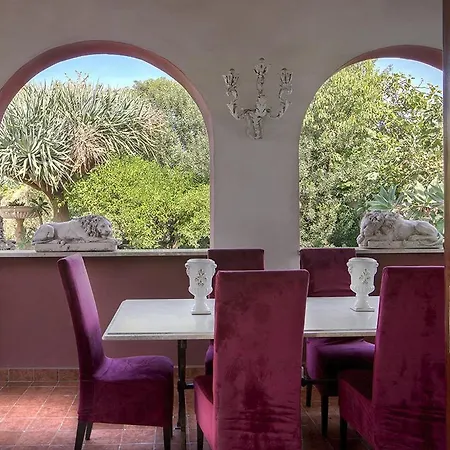 Gianturco - Luxury In The Green Island Villa